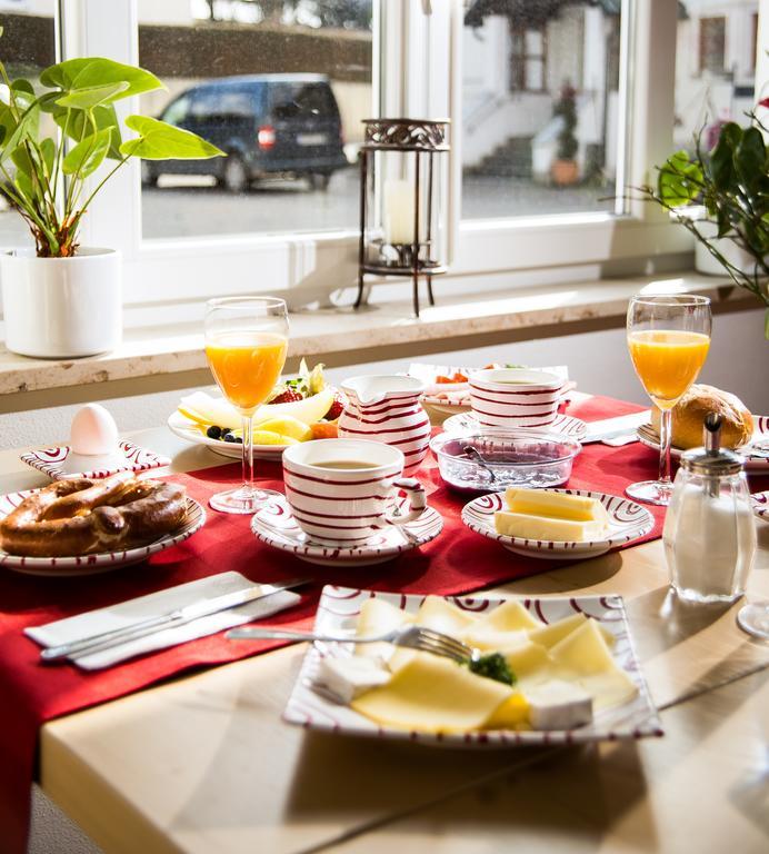 Gasthaus Und Hotel Goettler Josef Rumeltshausen Zewnętrze zdjęcie